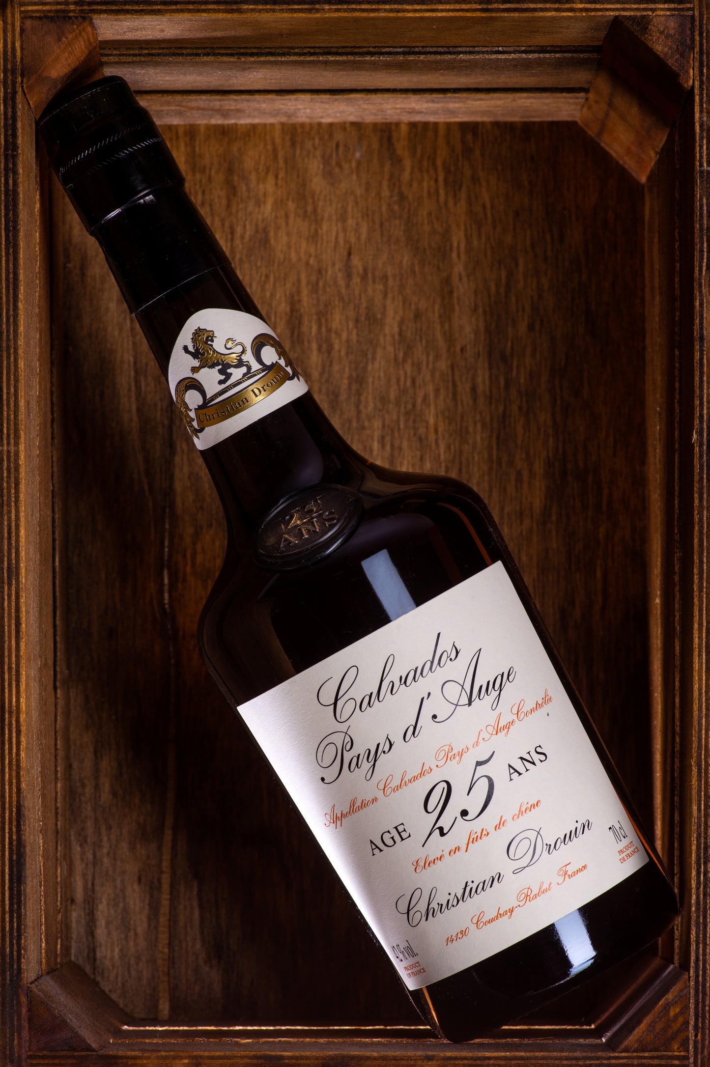 Calvados AOC Pays d'Auge 25 ans Christian Drouin Coffre