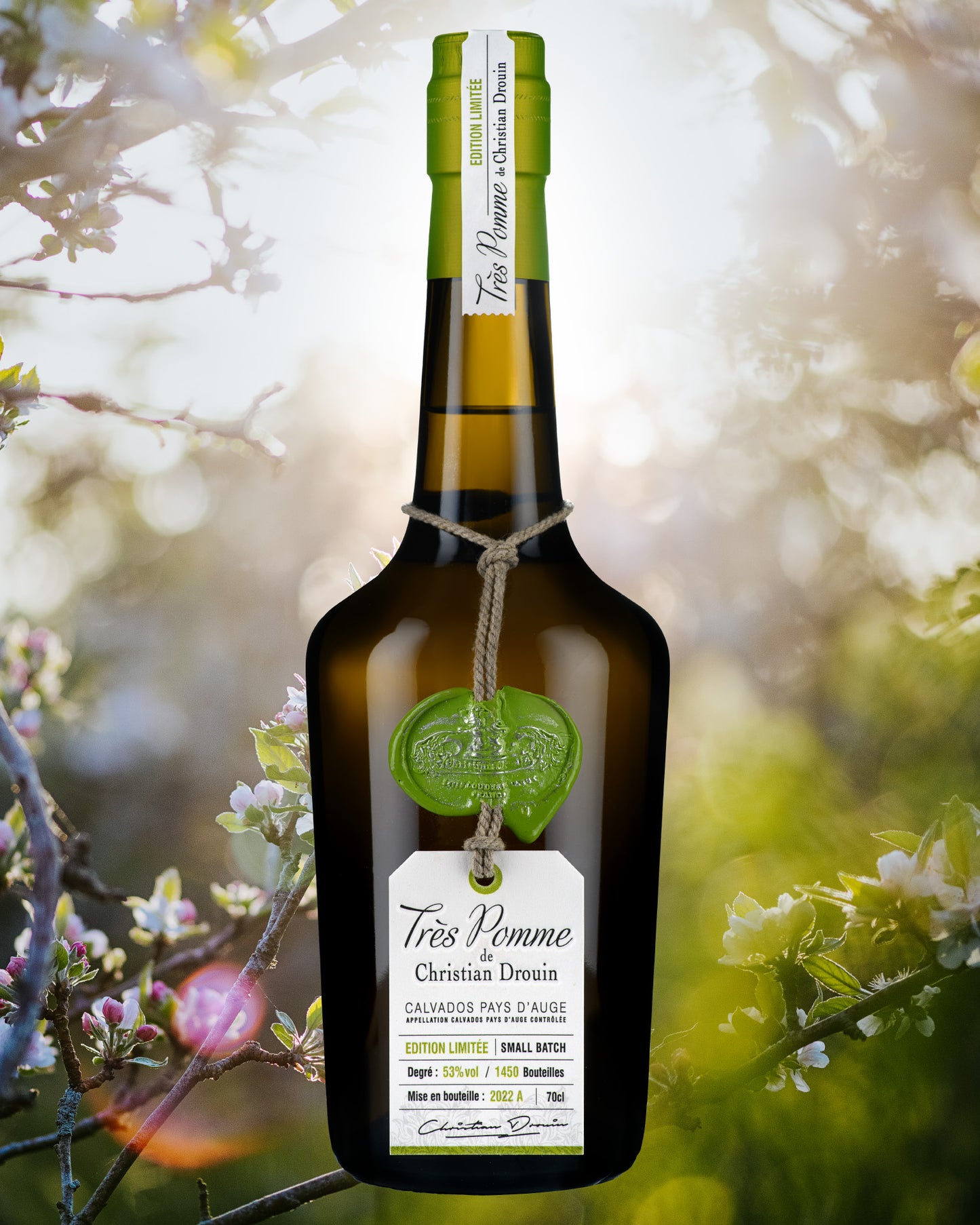 Très Pomme Calvados Pays d'Auge Christian Drouin Bouteille Montage