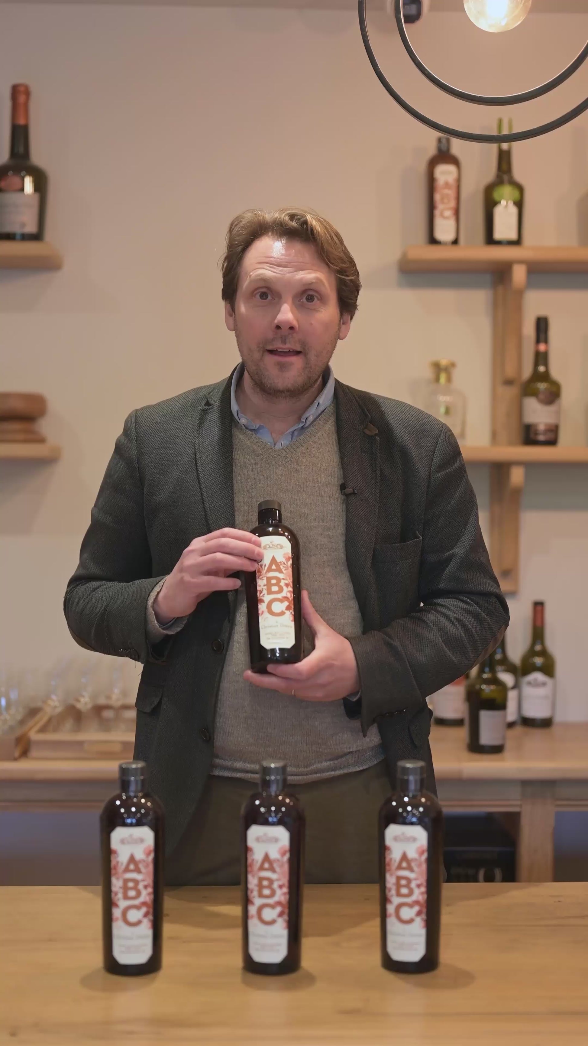 Lot-de-trois-bouteilles-ABC-vidéo
